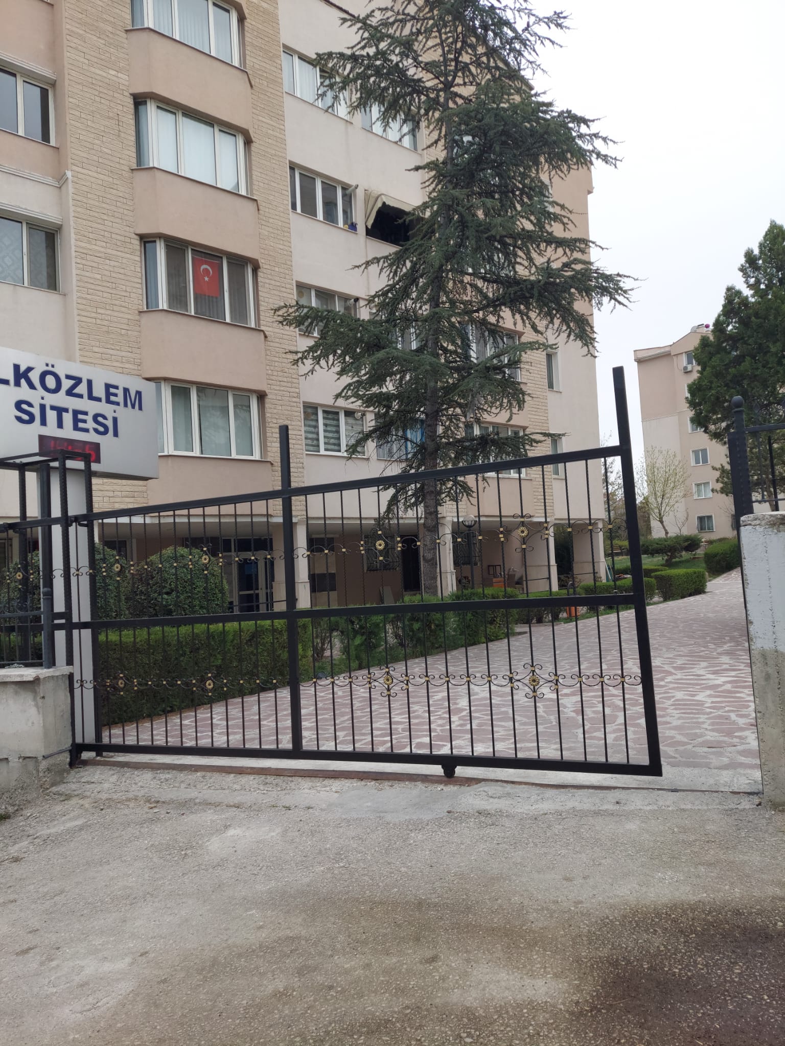 ferforje dış parmaklık sürgülü kapı Ferforje dış parmaklık sürgülü kapı
